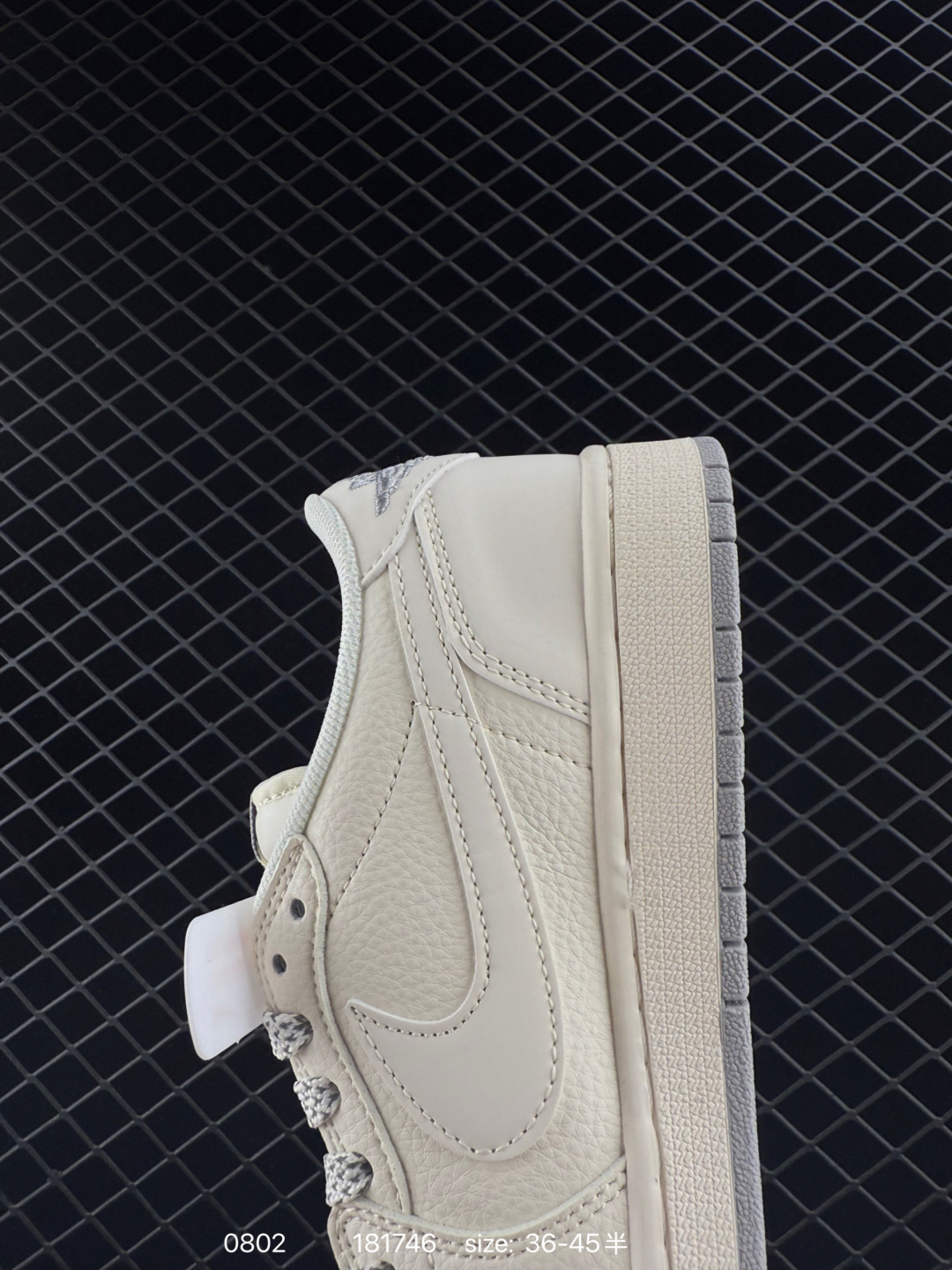 Travis Scott x Air Jordan 1 ” Reverse Mocha “